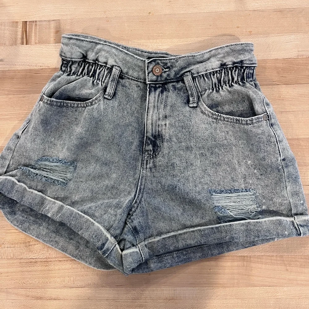 Paper bag waist shorts